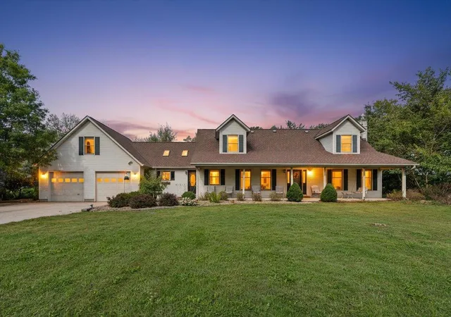 Photo 1 of Single family home for sale at 35361 Staehli Park Rd, Lake City, MN 55041 | MLS# 7146342 | Listing updated on 2026-10-09