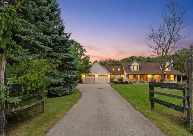 Photo 3 of Single family home for sale at 35361 Staehli Park Rd, Lake City, MN 55041 | MLS# 7146342 | Listing updated on 2026-10-09