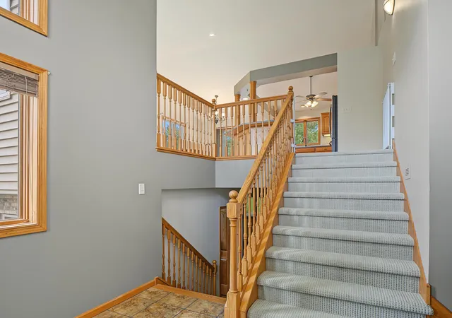 Photo 3 of Single family home for sale at 4427 Shetland Pl NW, Rochester, MN 55901 | MLS# 7146352 | Listing updated on 2026-10-01