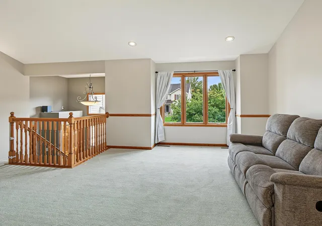 Photo 4 of Single family home for sale at 4427 Shetland Pl NW, Rochester, MN 55901 | MLS# 7146352 | Listing updated on 2026-10-01