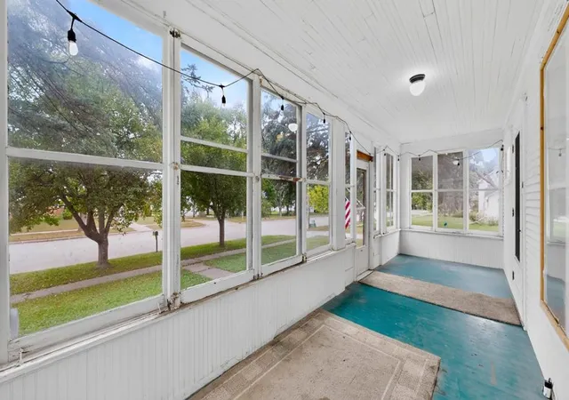 Photo 4 of Single family home for sale at 706 N Broadway Ave, Le Roy, MN 55951 | MLS# 7146356 | Listing updated on 2026-09-18