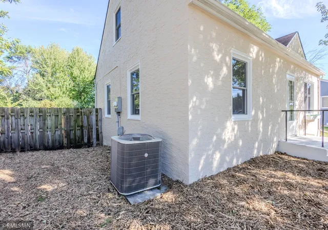 Photo 3 of Single family home for sale at 6823 E River Rd Ne, Minneapolis, MN 55432 | MLS# 7146364 | Listing updated on 2026-09-19