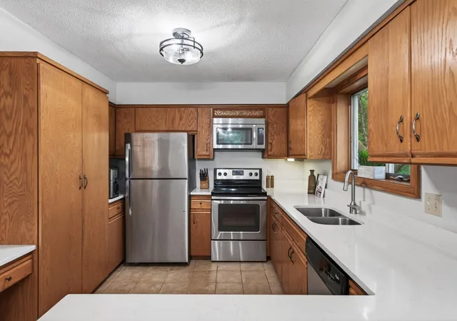 Photo 3 of Single family home for sale at 23045 Plateau Dr, Lakeville, MN 55044 | MLS# 7146372 | Listing updated on 2026-10-08