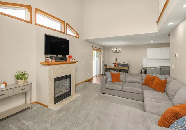 Photo 3 of Single family home for sale at 1665 Lexington Ln, Shakopee, MN 55379 | MLS# 7146376 | Listing updated on 2026-10-01