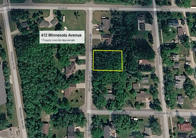 Photo 2 of Land for sale at 412 Minnesota Ave Ne, Warroad, MN 56763 | MLS# 7146380 | Listing updated on 2026-09-17
