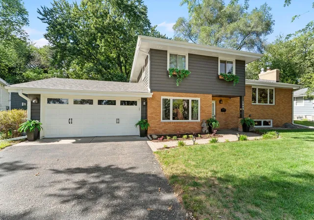 Photo 1 of Sale Pending at 1600 Texas Ave S, Minneapolis, MN 55426 | MLS# 7146383 | Listing updated on 2026-10-05