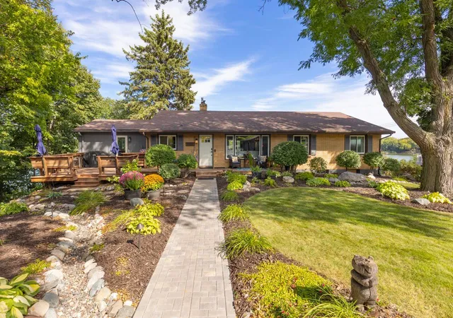 Photo 3 of Single family home for sale at 15601 Summit Dr, Eden Prairie, MN 55347 | MLS# 7146400 | Listing updated on 2026-09-21