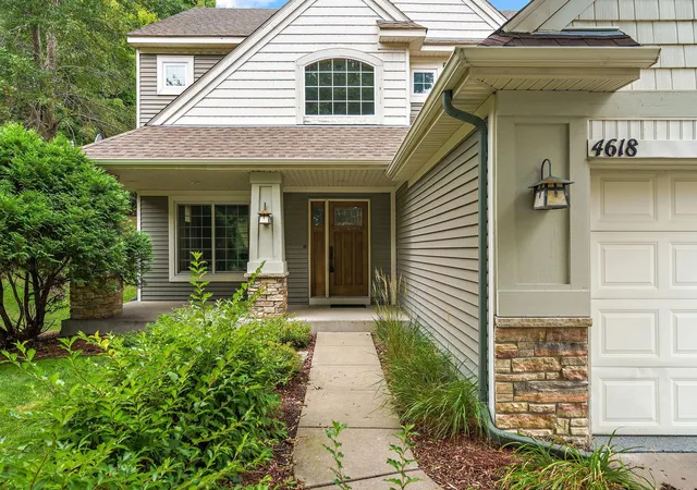 Photo 3 of Single family home for sale at 4618 Melina Ct NE, Saint Michael, MN 55376 | MLS# 7146405 | Listing updated on 2026-09-24