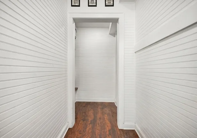 Photo 3 of House for sale at 16 W 33rd Street, Minneapolis, MN 55408 | MLS# 7146409 | Listing updated on 2026-09-24