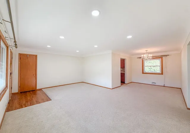 Photo 4 of Single family home for sale at 2856 Virginia Ave, Saint Paul, MN 55113 | MLS# 7146417 | Listing updated on 2026-09-19