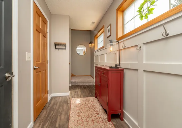 Photo 3 of Single family home for sale at 9737 Saint Andrews Dr, Elko New Market, MN 55020 | MLS# 7146423 | Listing updated on 2026-09-19
