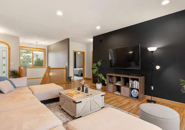 Photo 3 of Single family home for sale at 1110 27th Street Sw, Austin, MN 55912 | MLS# 7146433 | Listing updated on 2026-09-18