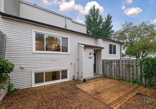 Photo 4 of Single family home for sale at 1498 Woodview Ave W, Saint Paul, MN 55122 | MLS# 7146480 | Listing updated on 2026-09-19