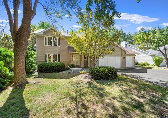 Photo 3 of Single family home for sale at 11076 191st Avenue Nw, Elk River, MN 55330 | MLS# 7146485 | Listing updated on 2026-09-19