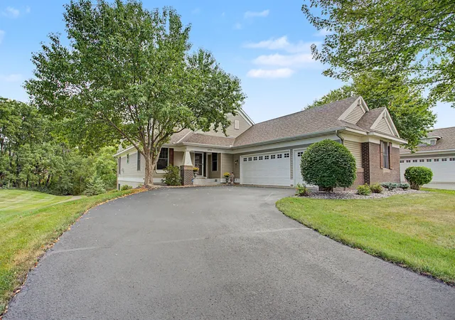 Photo 1 of Single family home for sale at 9753 Wedgewood Cir, Saint Paul, MN 55125 | MLS# 7146486 | Listing updated on 2026-09-19