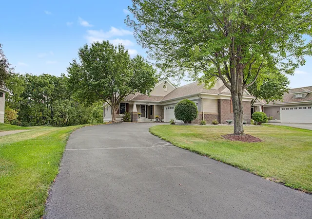 Photo 2 of Single family home for sale at 9753 Wedgewood Cir, Saint Paul, MN 55125 | MLS# 7146486 | Listing updated on 2026-09-19