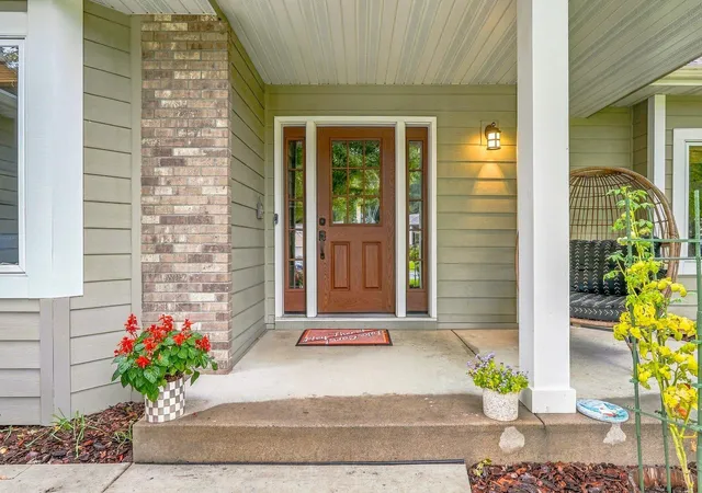 Photo 3 of Single family home for sale at 524 Eastwood Ct, Saint Paul, MN 55123 | MLS# 7146487 | Listing updated on 2026-10-16