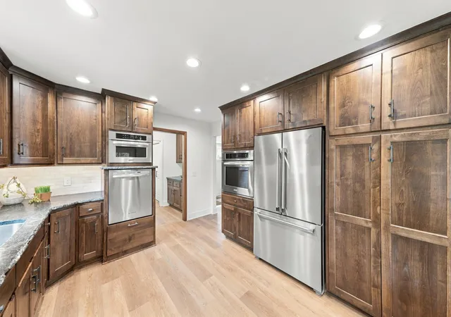 Photo 3 of Single family home for sale at 16724 Blenheim Way, Minnetonka, MN 55345 | MLS# 7146499 | Listing updated on 2026-10-03