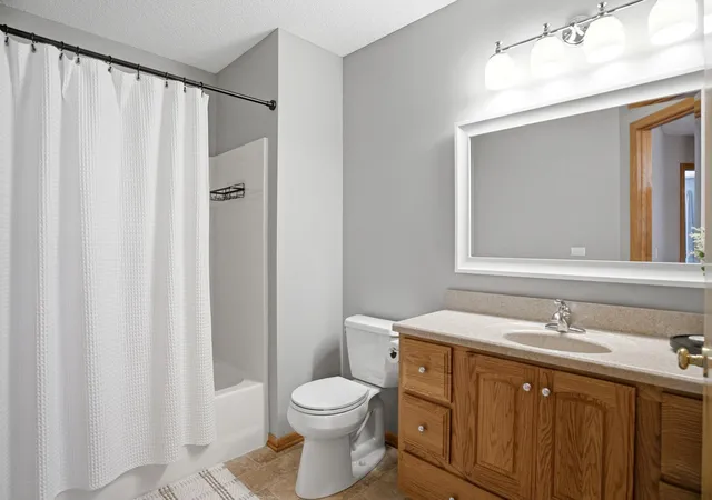 Photo 3 of Single family home for sale at 8854 Spring Ln, Saint Paul, MN 55125 | MLS# 7146503 | Listing updated on 2026-09-19