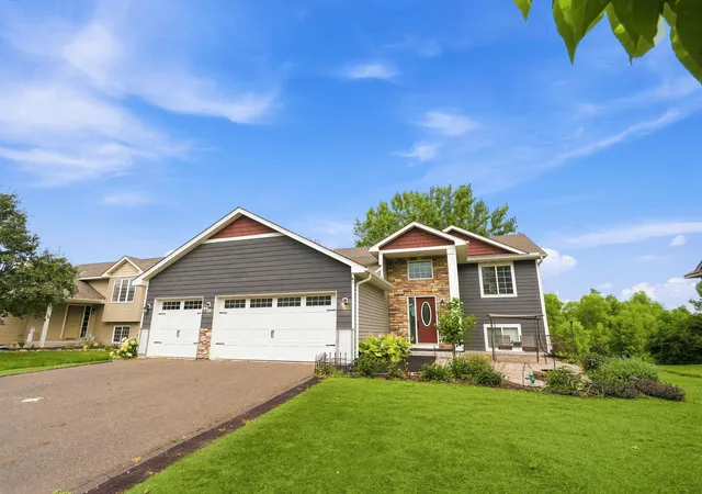 Single family home for sale at 412 66th Street SW, Waverly, MN 55390 | MLS# 7146511