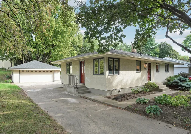 Photo 3 of Sale Pending at 2153 Holloway Ave E, Saint Paul, MN 55109 | MLS# 7146513 | Listing updated on 2026-10-05