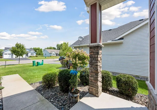 Photo 2 of Single family home for sale at 10263 Kittredge Pkwy Ne, Albertville, MN 55301 | MLS# 7146535 | Listing updated on 2026-09-19