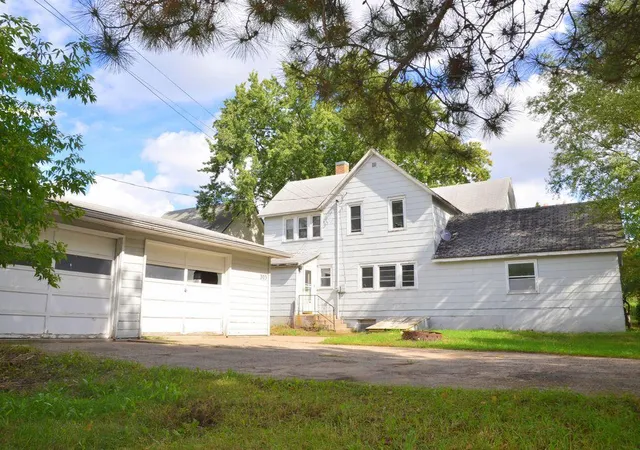 Photo 1 of Single family home for sale at 303 Park Ave N, Park Rapids, MN 56470 | MLS# 7146541 | Listing updated on 2026-09-19