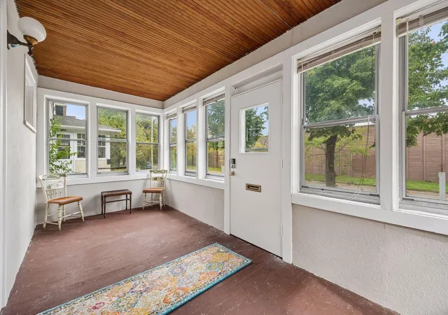 Photo 3 of Sale Pending at 3848 Stevens Ave, Minneapolis, MN 55409 | MLS# 7146548 | Listing updated on 2026-10-21