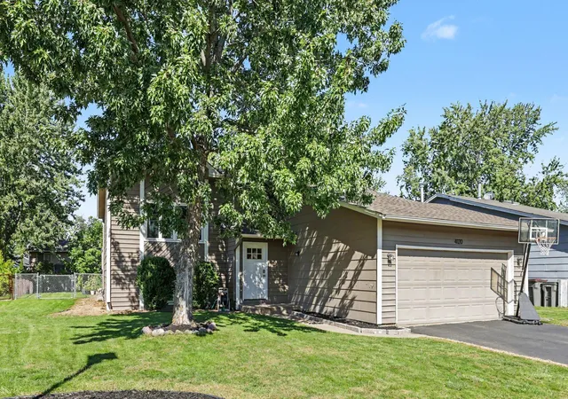 Photo 2 of Single family home for sale at 4120 W 137th Street, Savage, MN 55378 | MLS# 7146549 | Listing updated on 2026-10-08