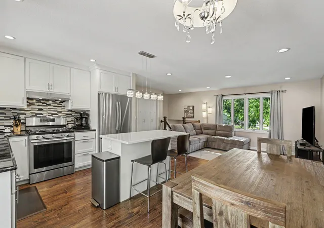 Photo 3 of Single family home for sale at 4120 W 137th Street, Savage, MN 55378 | MLS# 7146549 | Listing updated on 2026-10-08
