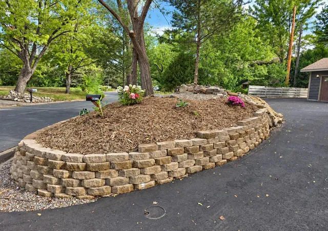 Photo 3 of Single family home for sale at 6417 Riverview Ter Ne, Minneapolis, MN 55432 | MLS# 7146551 | Listing updated on 2026-10-06
