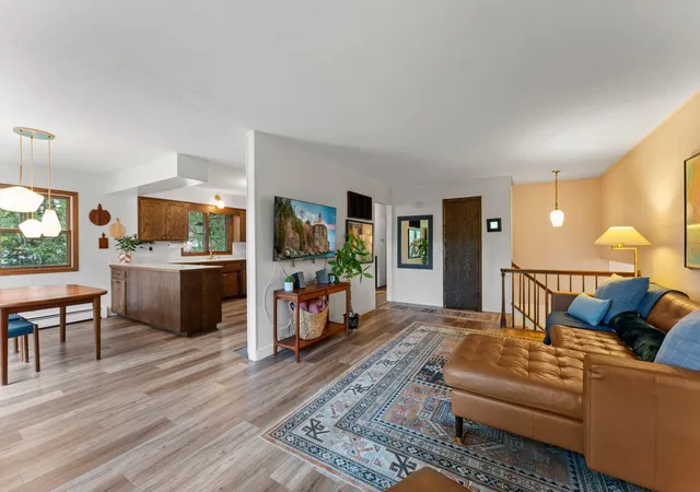 Photo 4 of Single family home for sale at 5997 Oak Cir, North Branch, MN 55056 | MLS# 7146556 | Listing updated on 2026-09-29