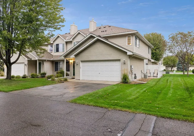 Photo 2 of Single family home for sale at 59 Landau Alcove, Saint Paul, MN 55125 | MLS# 7146571 | Listing updated on 2026-09-20