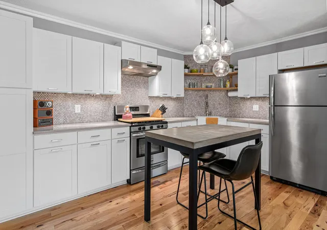 Photo 3 of Condo for sale at 4000 Foss Rd #203, Minneapolis, MN 55421 | MLS# 7146573 | Listing updated on 2026-09-19