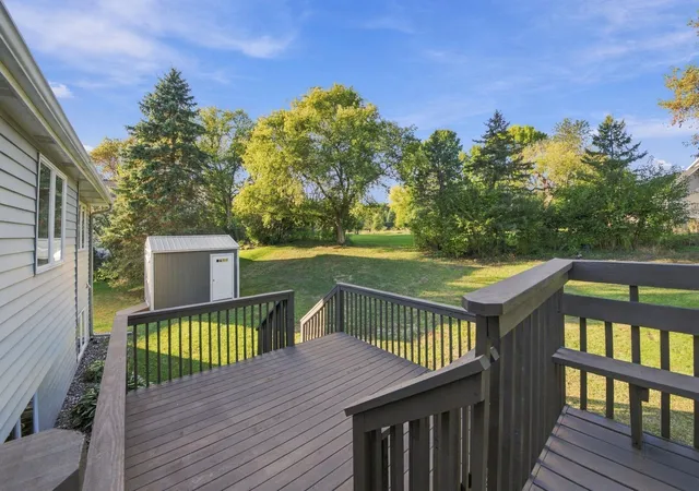 Photo 2 of Single family home for sale at 2330 Oak Glen Ct, Stillwater, MN 55082 | MLS# 7146574 | Listing updated on 2026-10-18