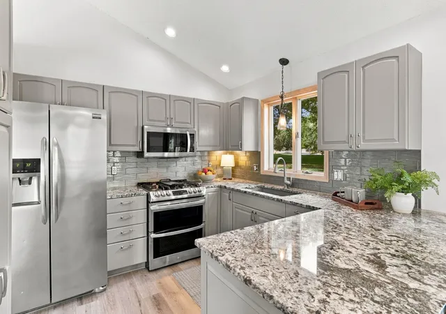 Photo 3 of Single family home for sale at 2330 Oak Glen Ct, Stillwater, MN 55082 | MLS# 7146574 | Listing updated on 2026-09-19