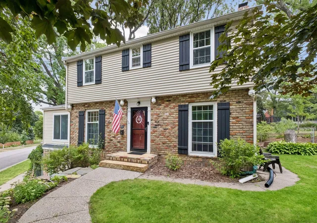 Single family home for sale at 1995 Norfolk Ave, Saint Paul, MN 55116 | MLS# 7146575