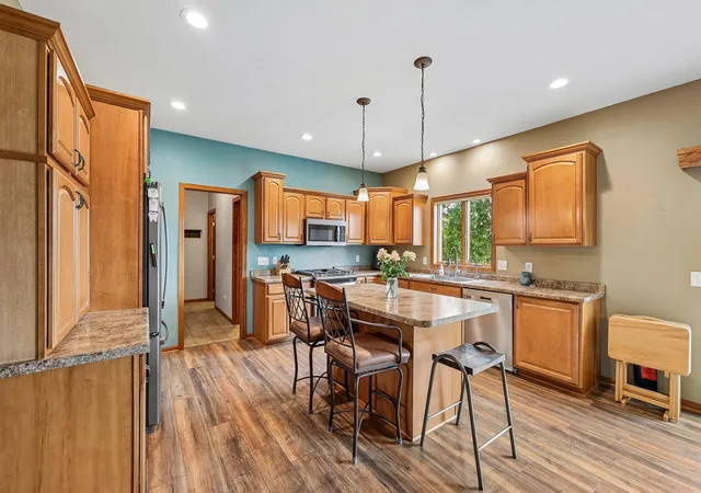 Photo 2 of Single family home for sale at 940 Preserve Blvd, Young America, MN 55397 | MLS# 7146581 | Listing updated on 2026-09-30