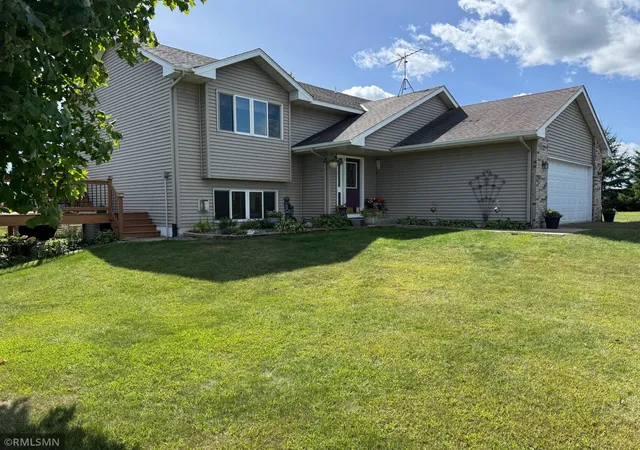 Photo 1 of Single family home for sale at 2569 Little Telander Dr, Mora, MN 55051 | MLS# 7146585 | Listing updated on 2026-09-25