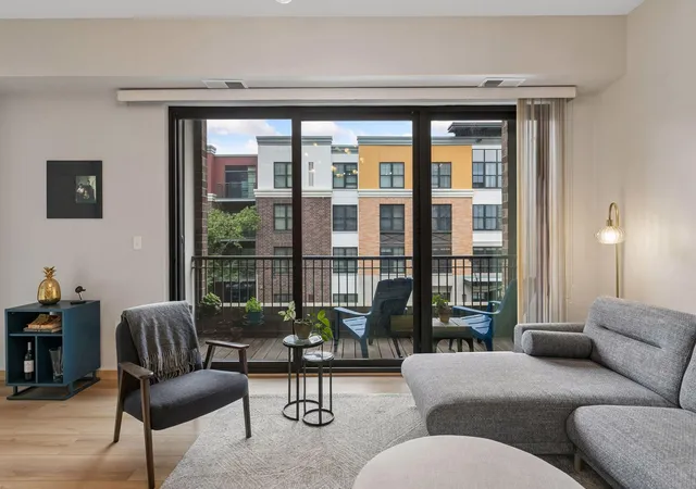 Photo 4 of Condo for sale at 4525 Park Cmns Dr #202, Minneapolis, MN 55416 | MLS# 7146595 | Listing updated on 2026-10-02