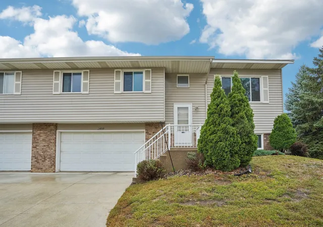 Photo 2 of Single family home for sale at 15859 Gooseberry Way, Saint Paul, MN 55124 | MLS# 7146599 | Listing updated on 2026-09-22