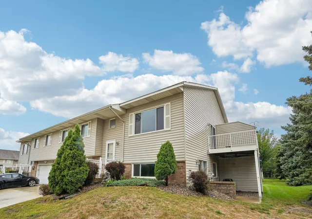 Photo 3 of Single family home for sale at 15859 Gooseberry Way, Saint Paul, MN 55124 | MLS# 7146599 | Listing updated on 2026-09-22