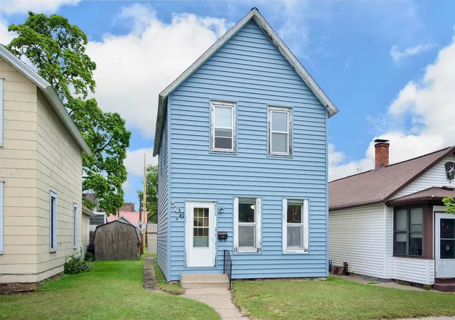 Single family home for sale at 506 E Wabasha St, Winona, MN 55987 | MLS# 7146612