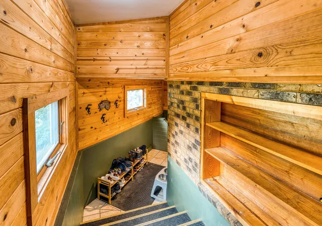 Photo 3 of Single family home for sale at 11081 Hillcrest Dr NE, Bemidji, MN 56601 | MLS# 7146620 | Listing updated on 2026-10-05