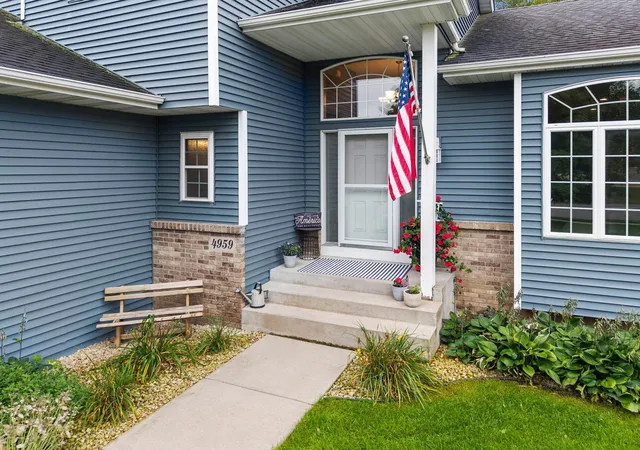 Photo 3 of Single family home for sale at 4959 Kaiser Ave Ne, Albertville, MN 55301 | MLS# 7146626 | Listing updated on 2026-09-25