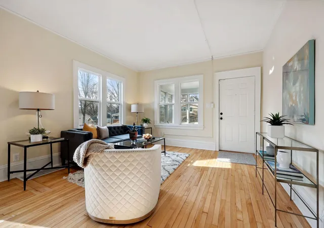 Photo 4 of Single family home for sale at 3322 Girard Ave N, Minneapolis, MN 55412 | MLS# 7146634 | Listing updated on 2026-09-19
