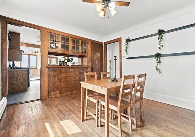 Photo 3 of Single family home for sale at 902 Hyacinth Ave E, Saint Paul, MN 55106 | MLS# 7146653 | Listing updated on 2026-10-07