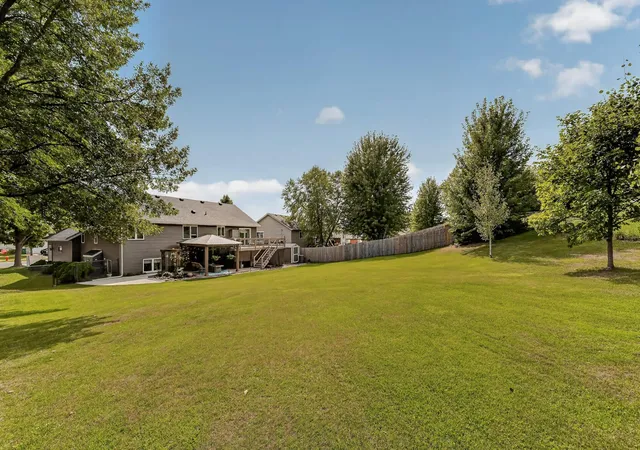 Photo 3 of Single family home for sale at 2502 Boulder Ridge Dr NW, Rochester, MN 55901 | MLS# 7146663 | Listing updated on 2026-09-21