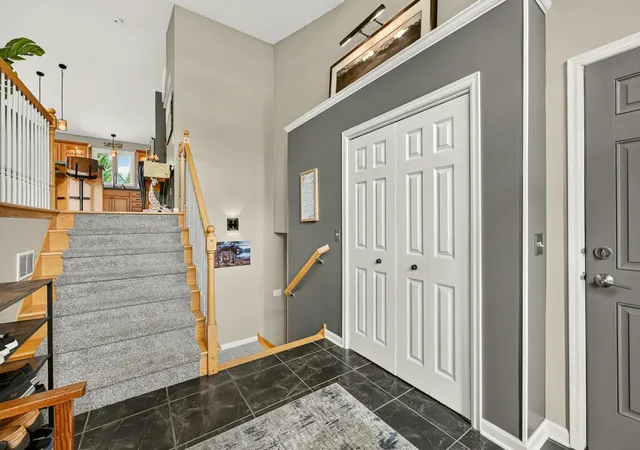 Photo 4 of Single family home for sale at 2502 Boulder Ridge Dr NW, Rochester, MN 55901 | MLS# 7146663 | Listing updated on 2026-09-21