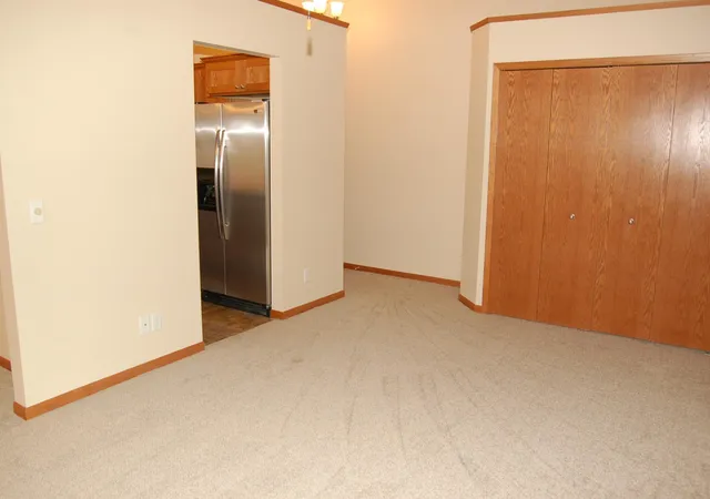 Photo 3 of Condo for sale at 14839 Endicott Way #311, Saint Paul, MN 55124 | MLS# 7146677 | Listing updated on 2026-09-19
